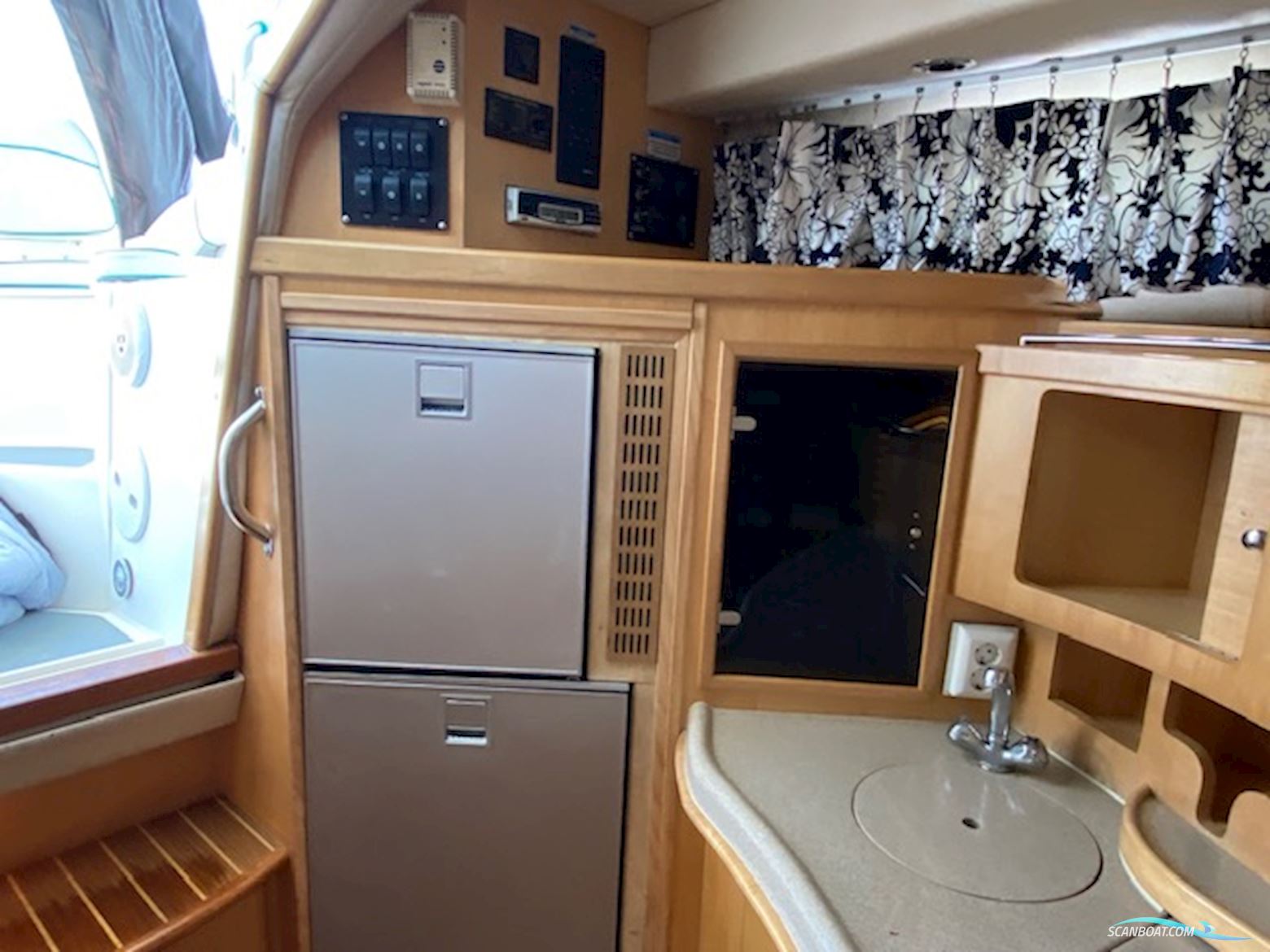 Boston Whaler 340 Defiance
