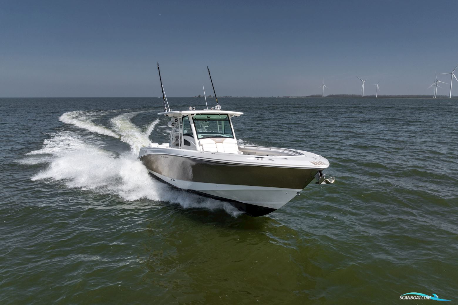 Boston Whaler 370 Outrage