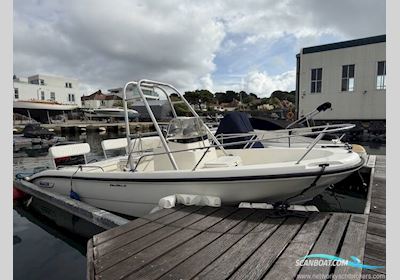 Boston Whaler Dauntless 18 Motorboat 1999, with Yamaha engine, United Kingdom