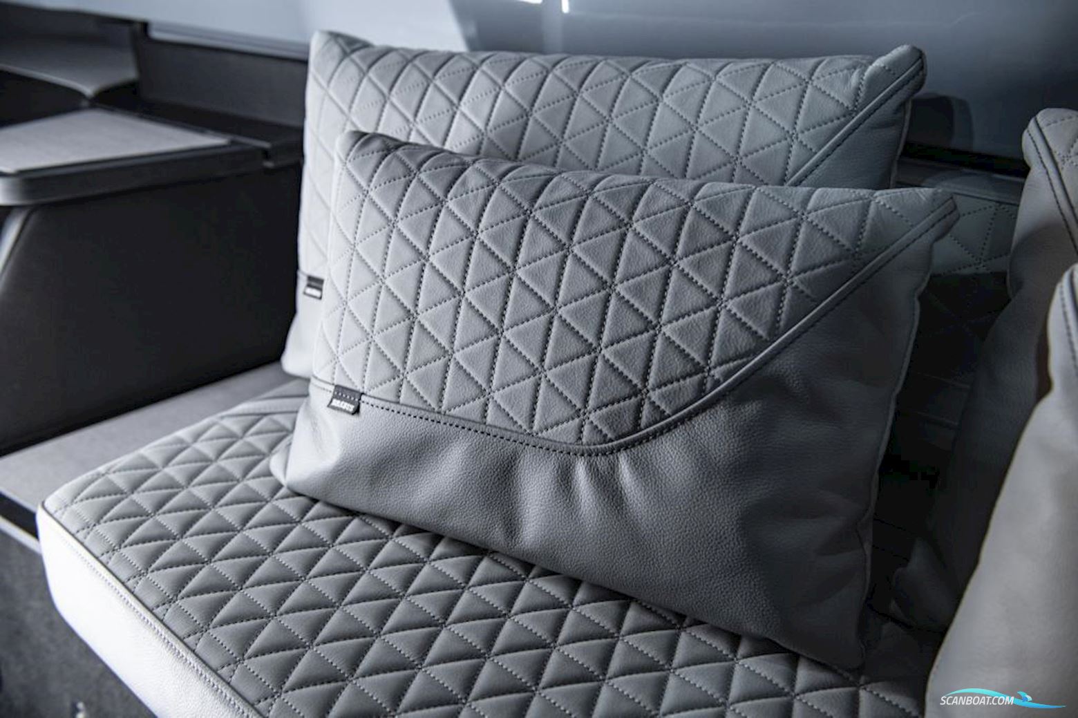 Brabus Shadow 1000 Cross Cabin