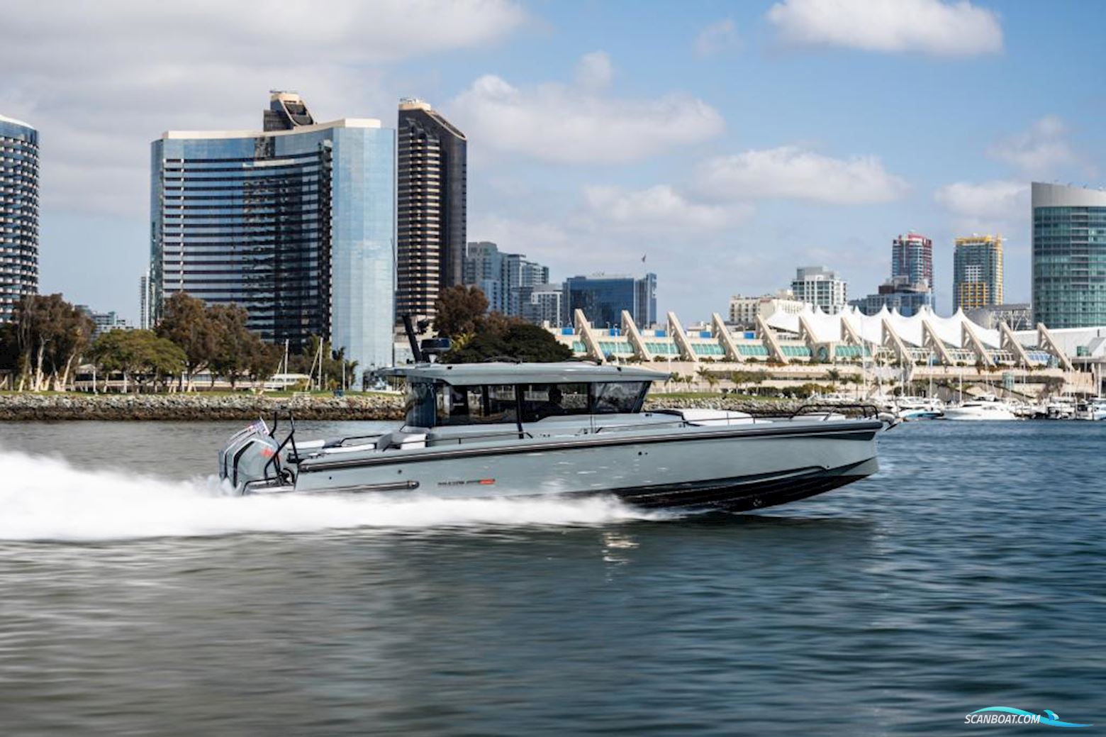 Brabus Shadow 1000 Cross Cabin Motorboat 2025, with Mercury engine, Germany