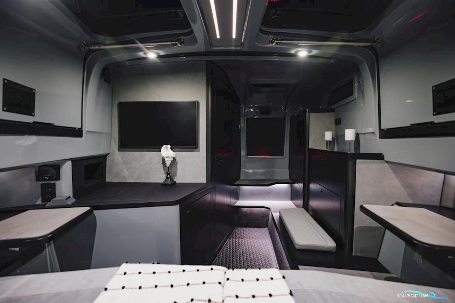 Brabus Shadow 1500 Cross Cabin