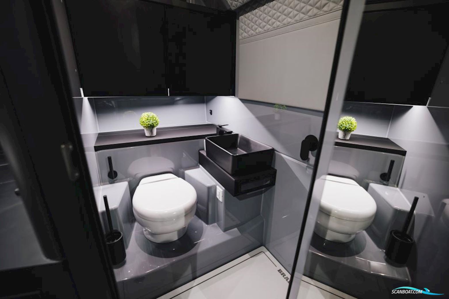 Brabus Shadow 1500 Cross Cabin