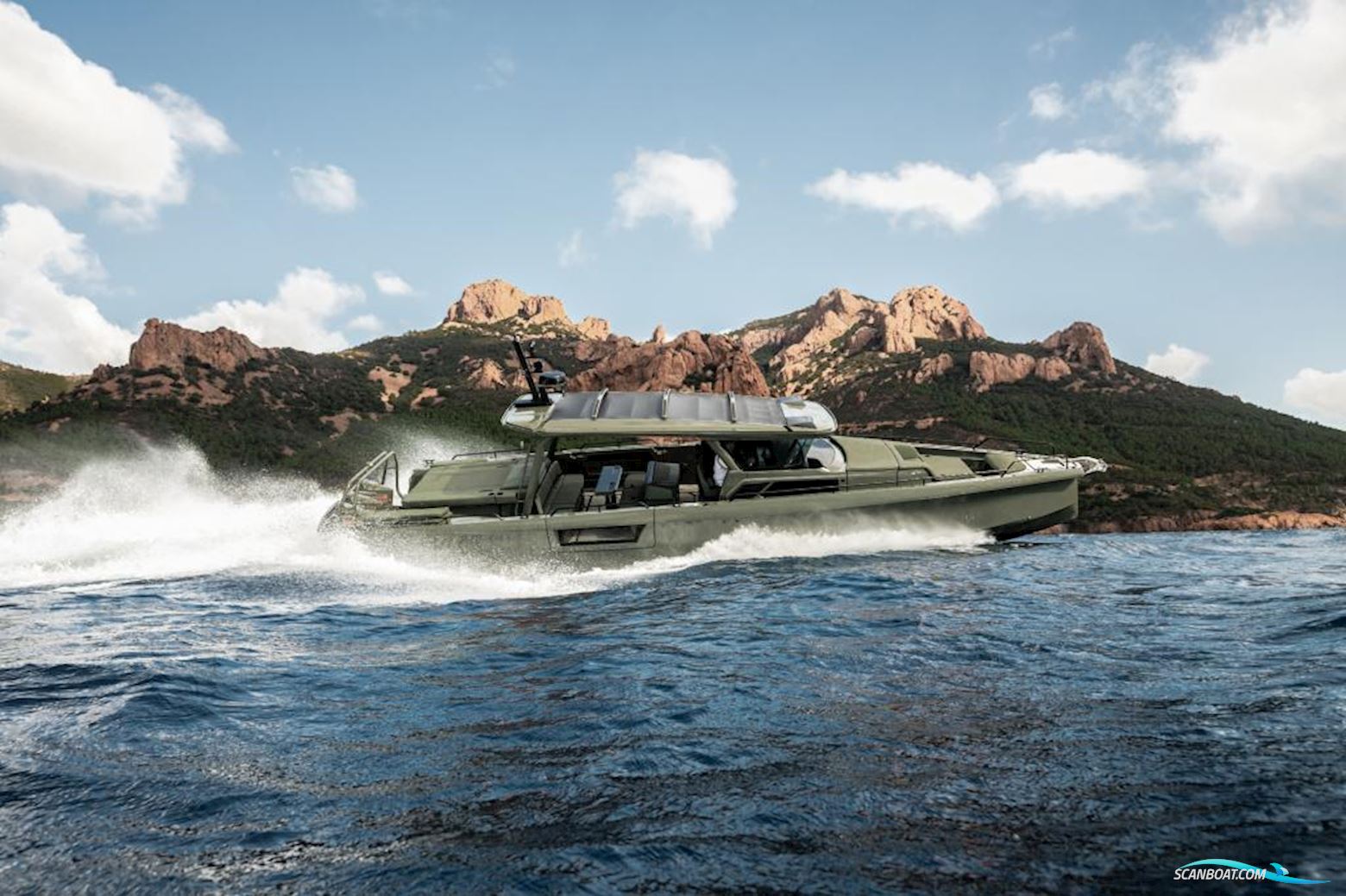 Brabus Shadow 1500 Cross Top Motorboat 2025, with Mercury engine, Germany