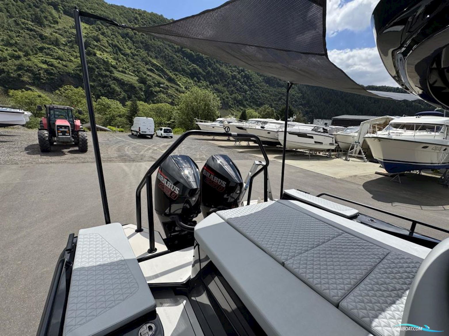 Brabus Shadow 500 Cabin