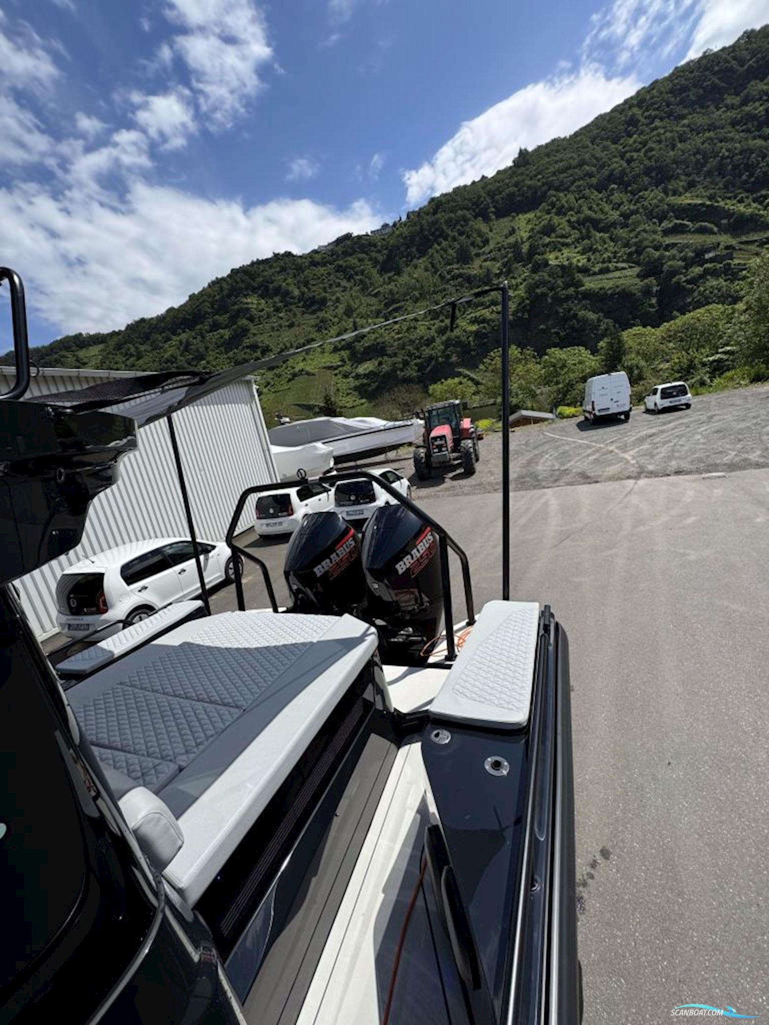 Brabus Shadow 500 Cabin