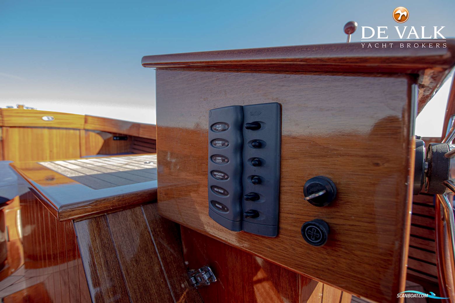 BRANDARIS Barkas 845 Open