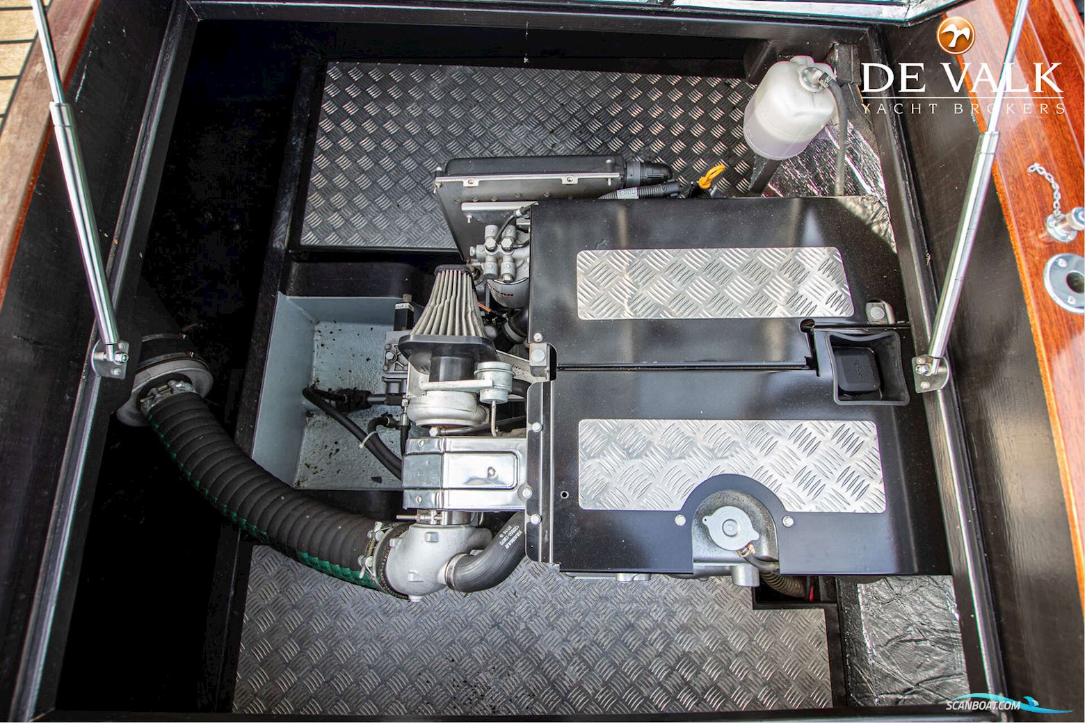 BRANDARIS Barkas 900 Suite