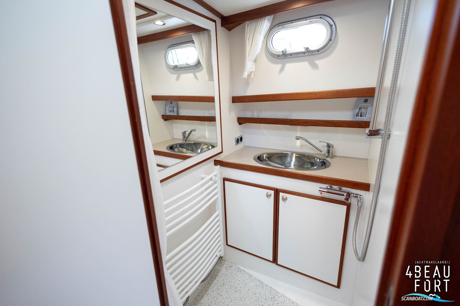 Brandsma Luna 37