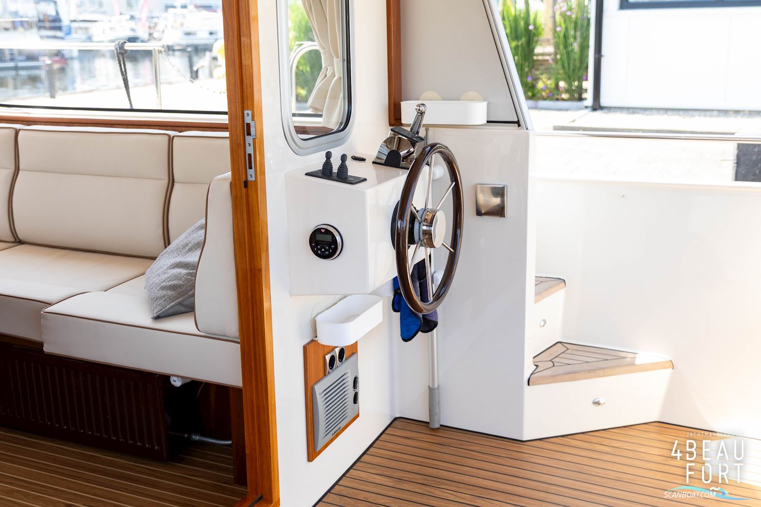 Brandsma Luna 37