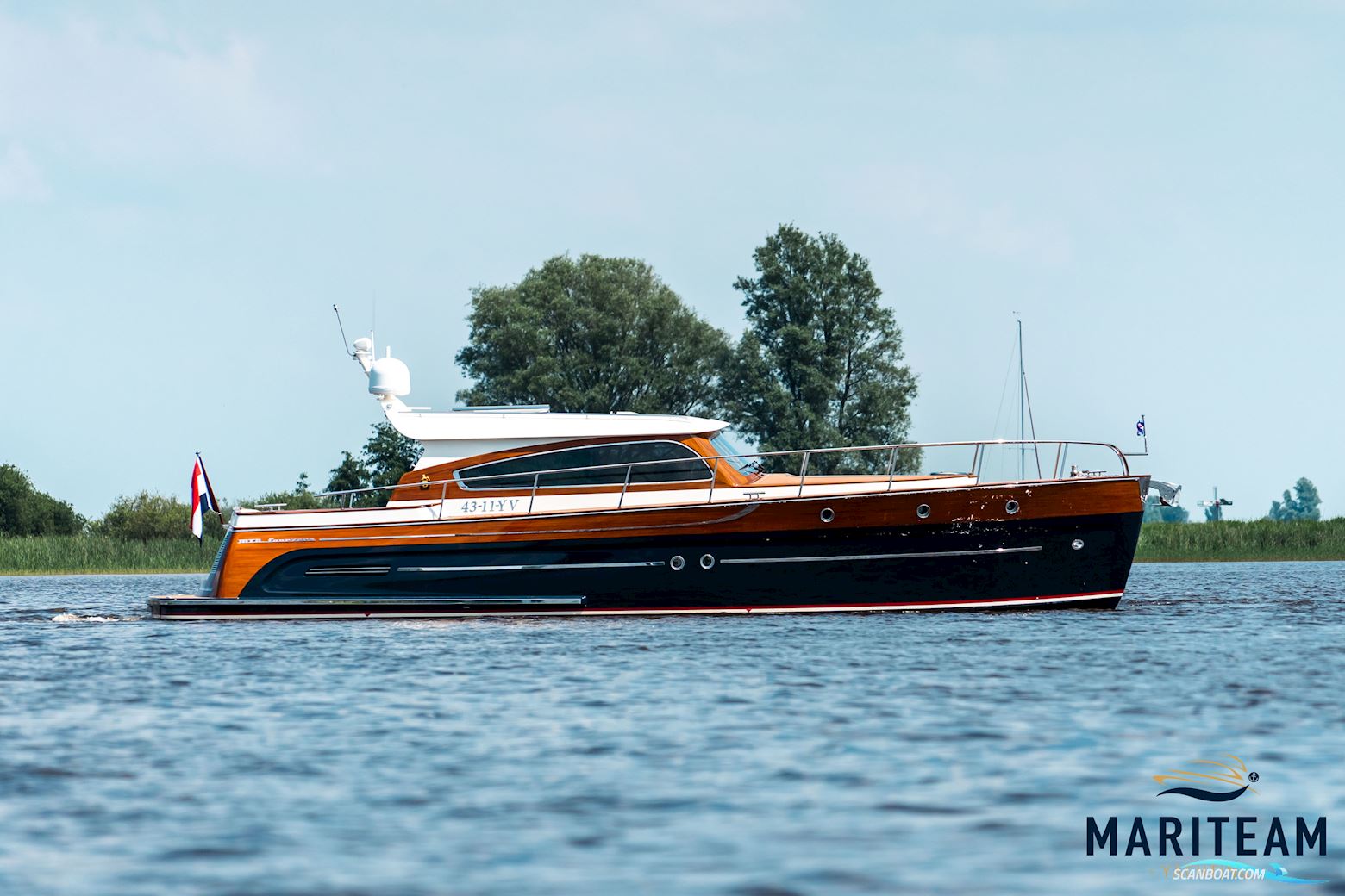 Breedendam Mtb Fourzerzo Wheelhouse Motorboat 2017, with Volvo engine, The Netherlands