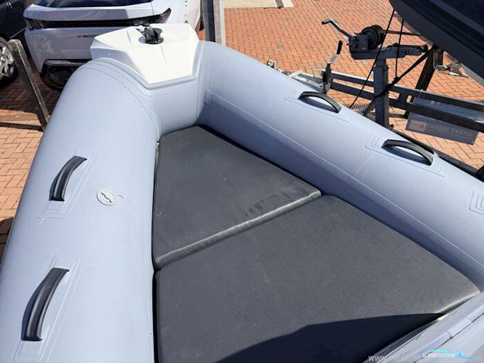 BRIG RIBs Navigator 520