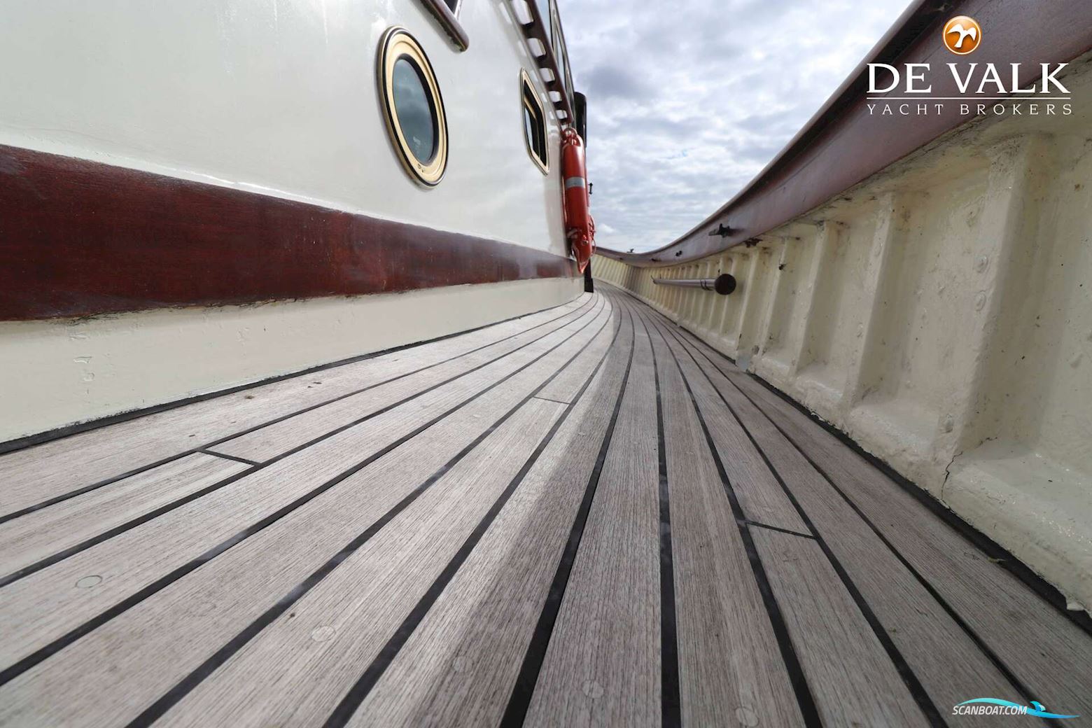 Brooke Marine Motor Yacht