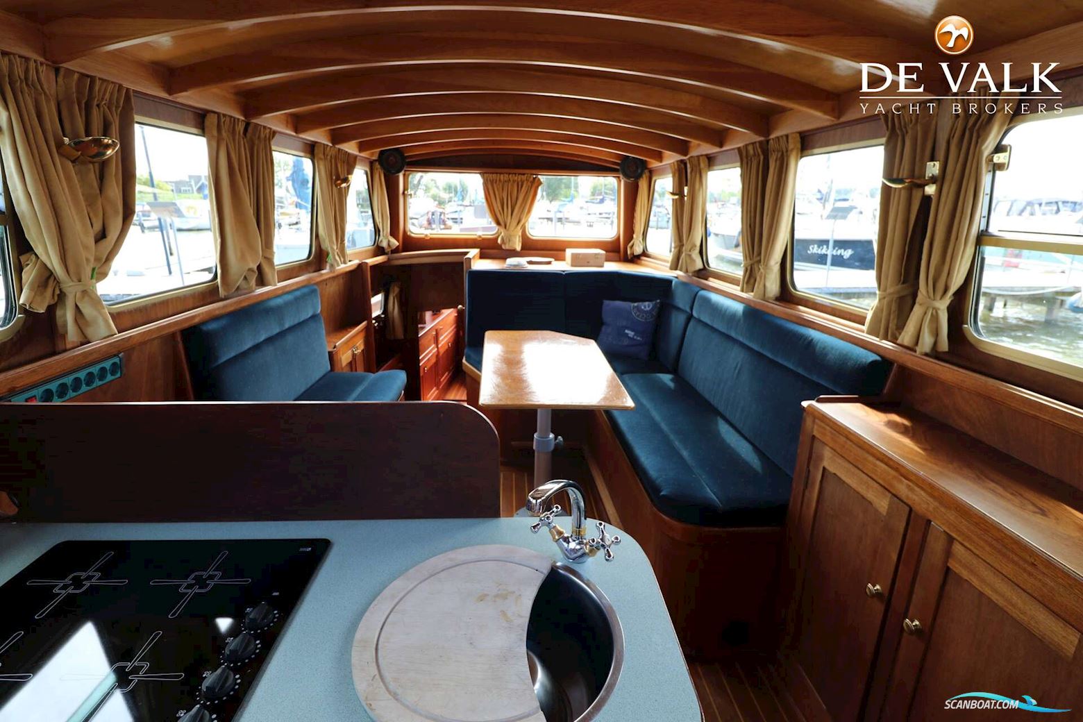 Brooke Marine Motor Yacht