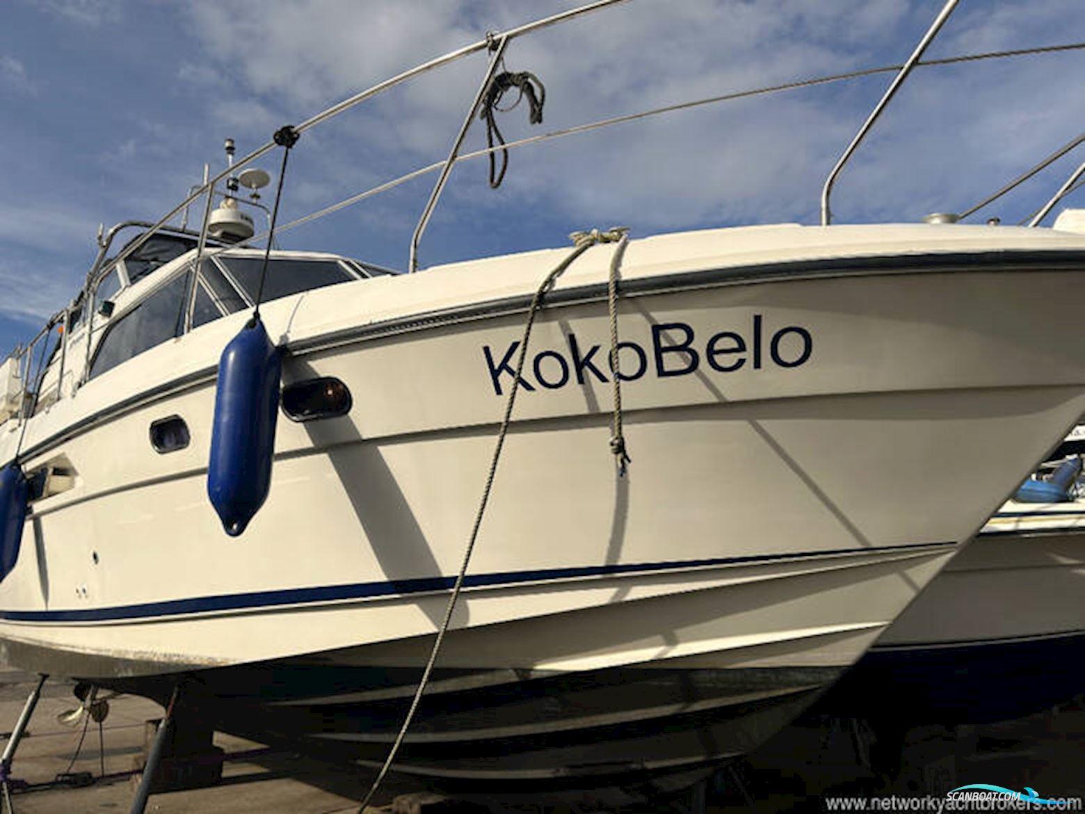 Broom 33