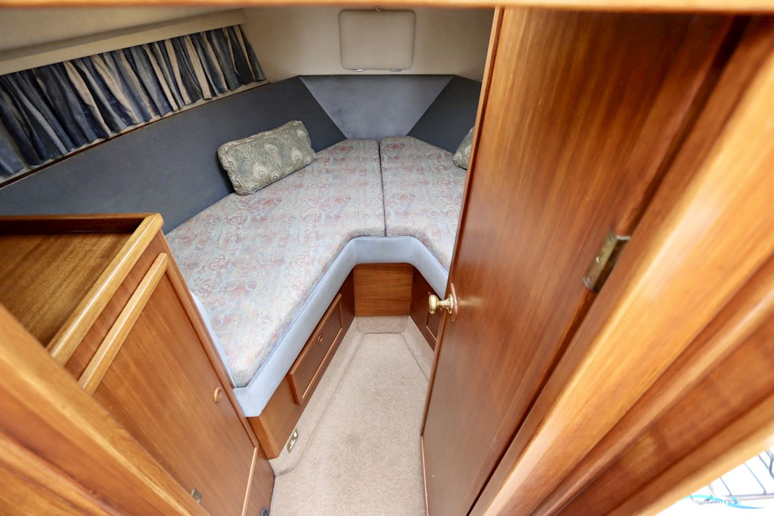 Broom 33