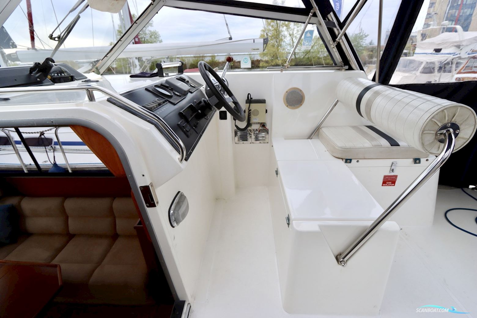 Broom 33