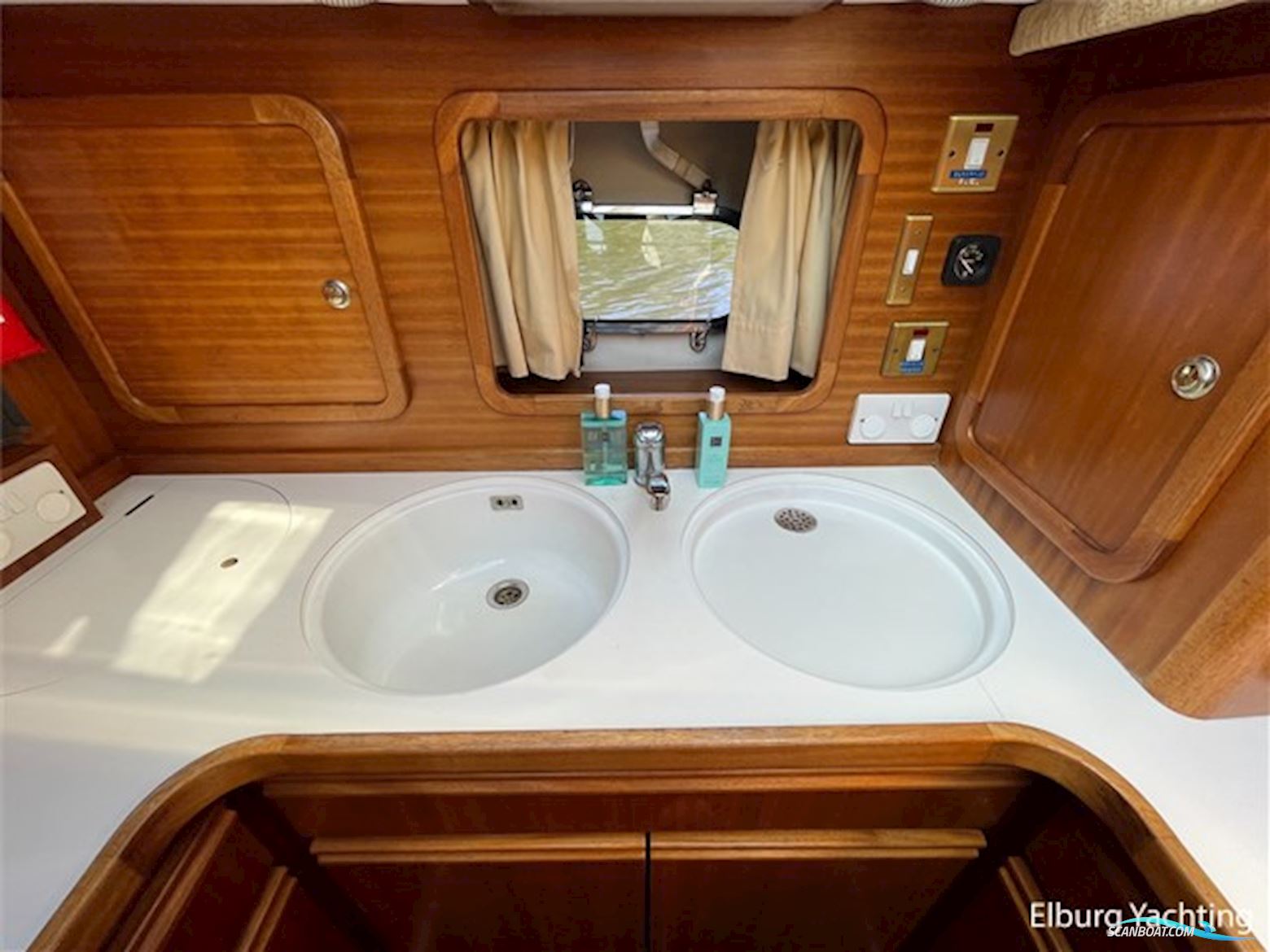 Broom 39