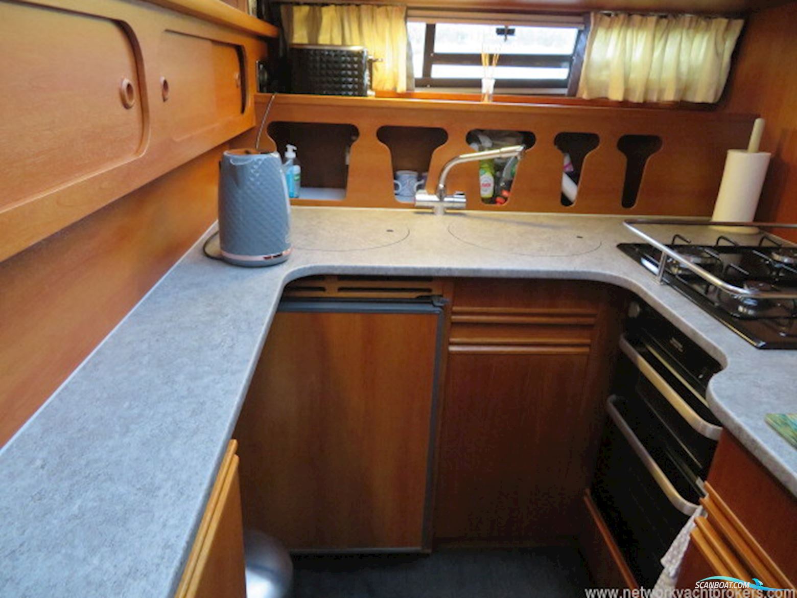 Broom 40 Monarch