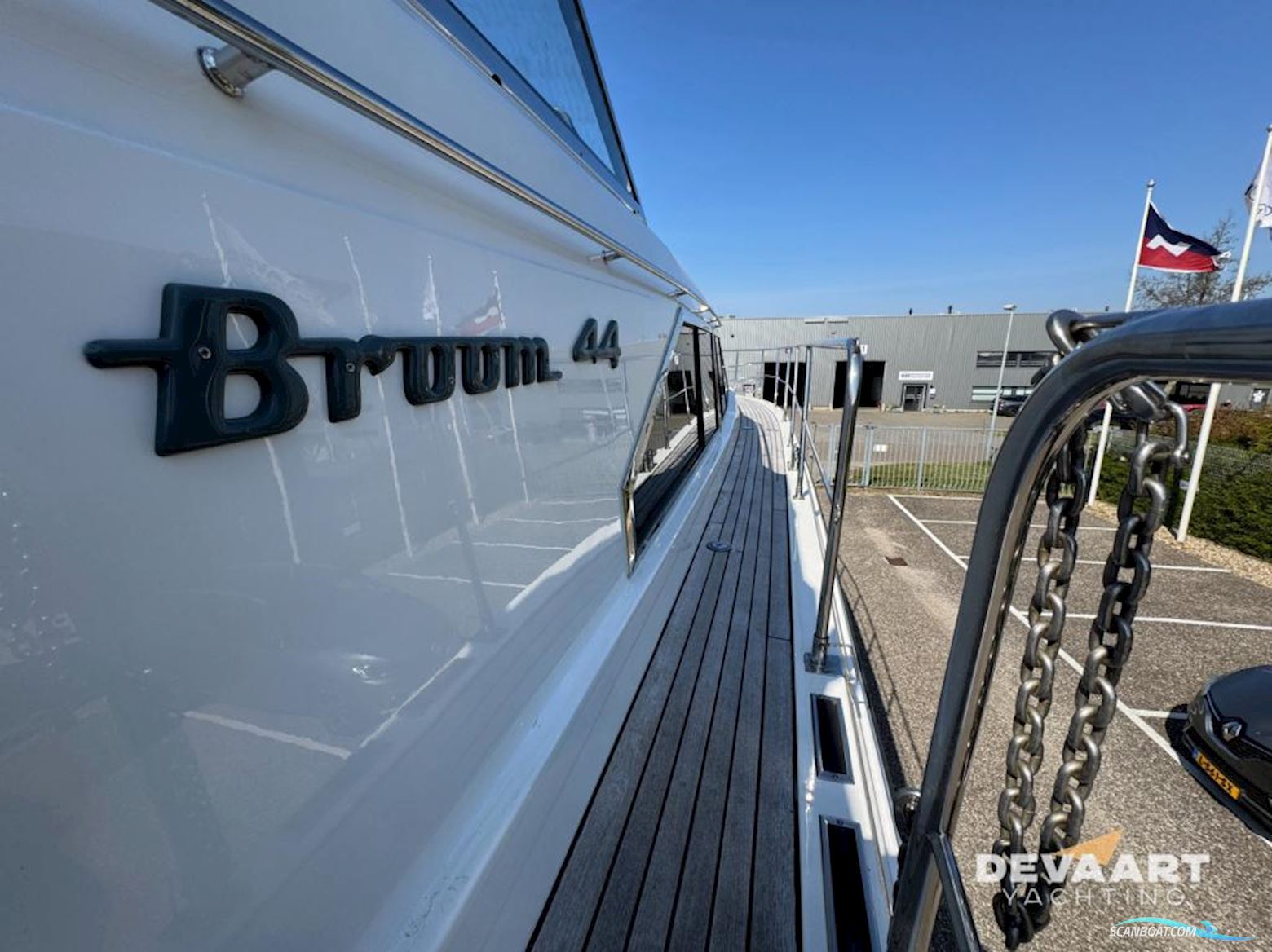Broom 44