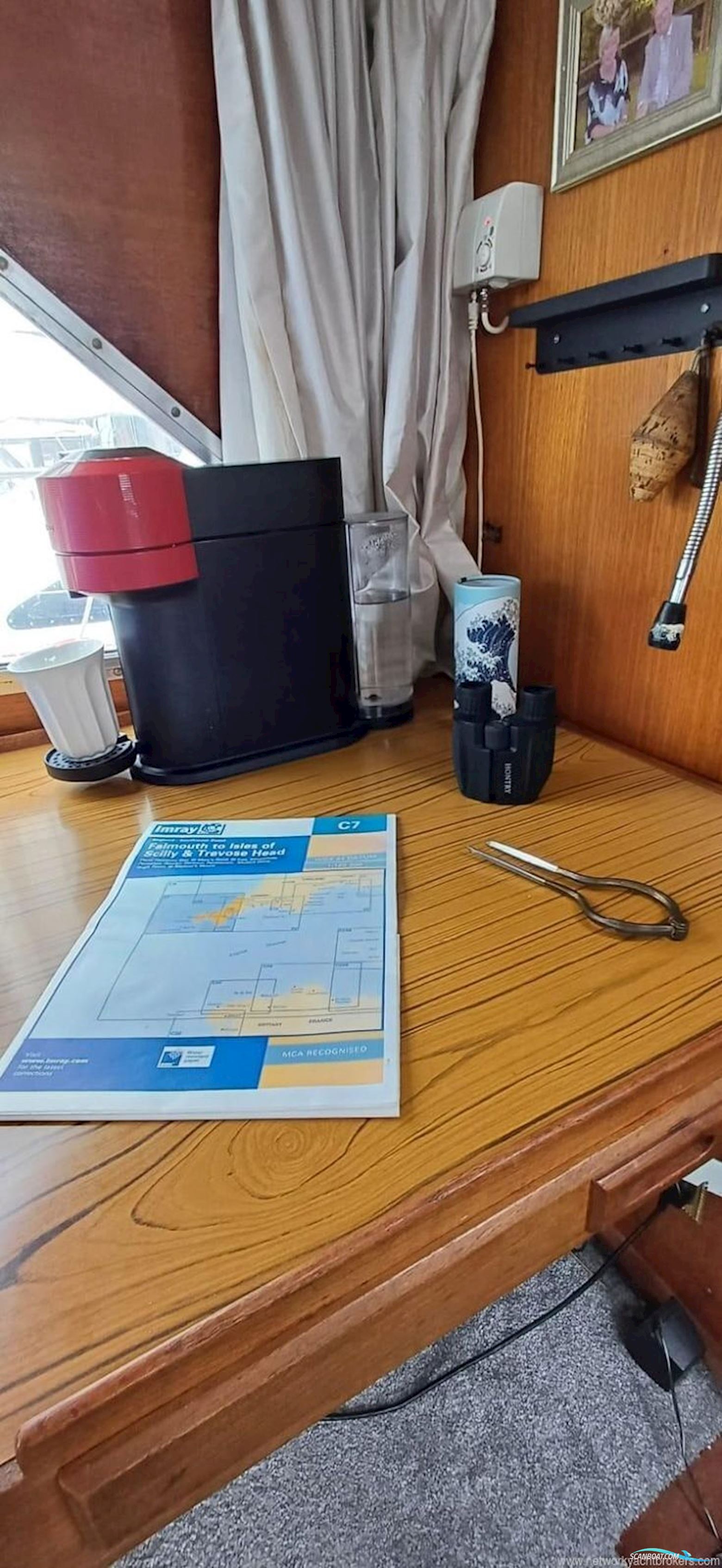 Broom Ocean 37