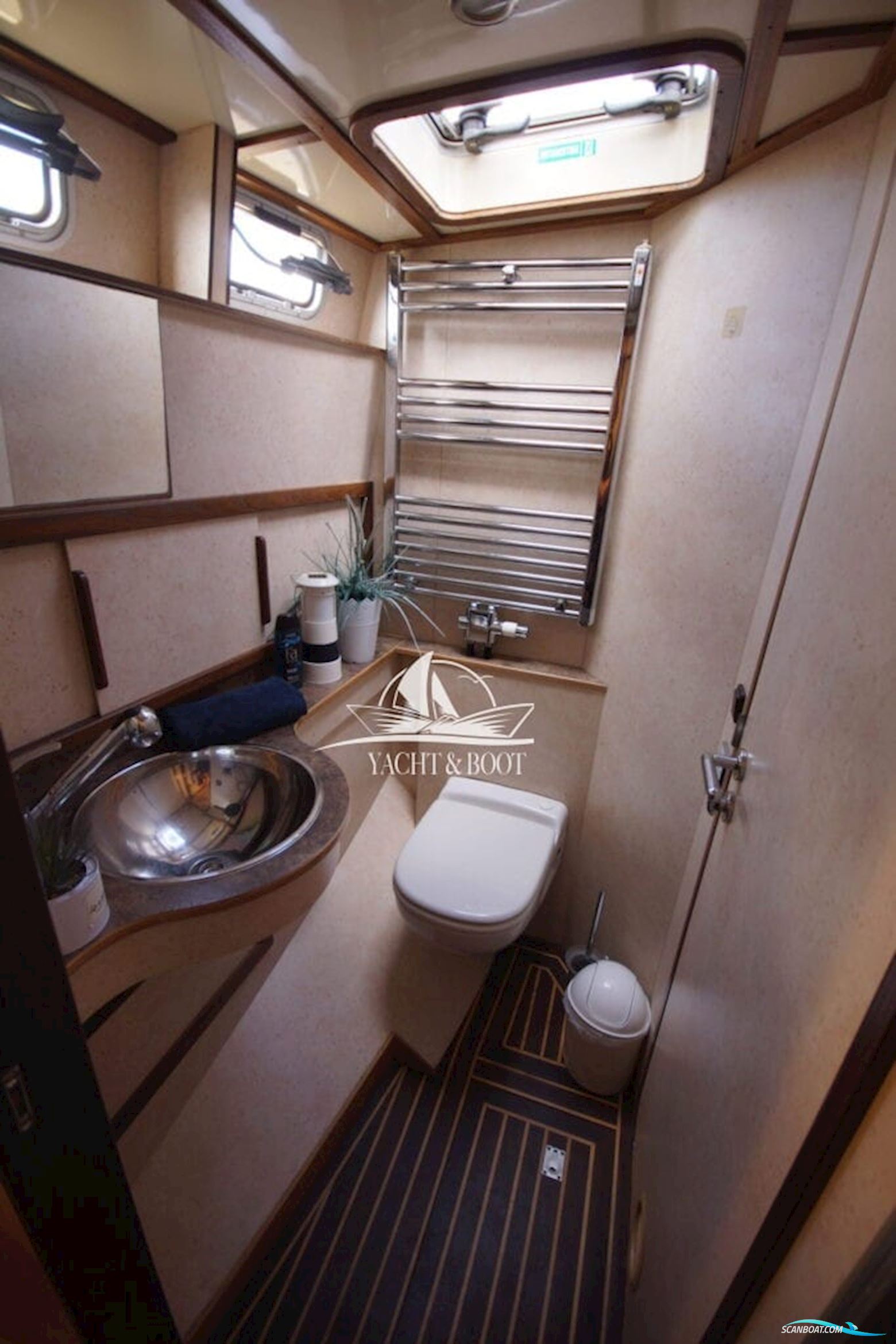 Bruce Roberts Europe 1200