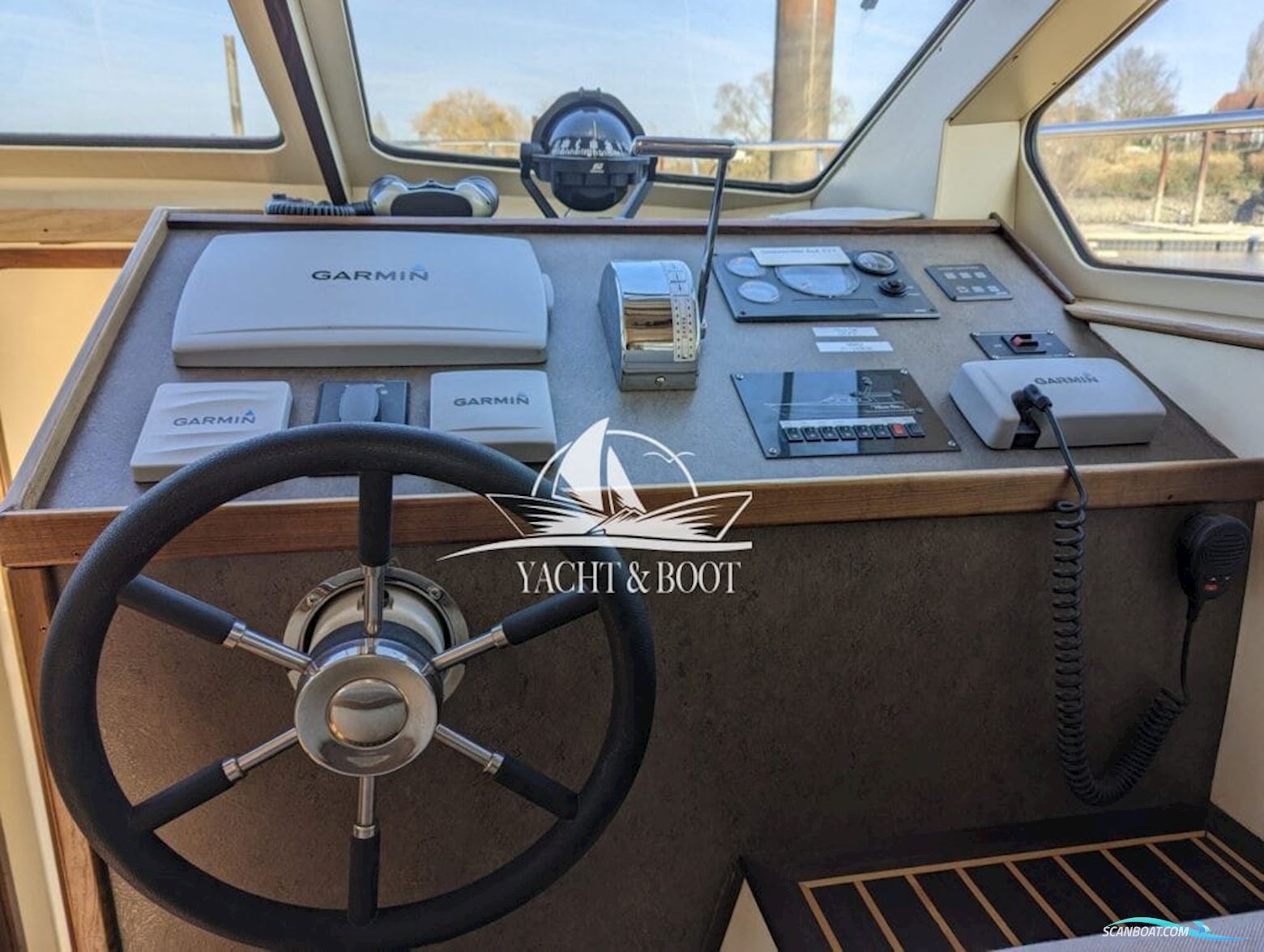 Bruce Roberts Europe 1200