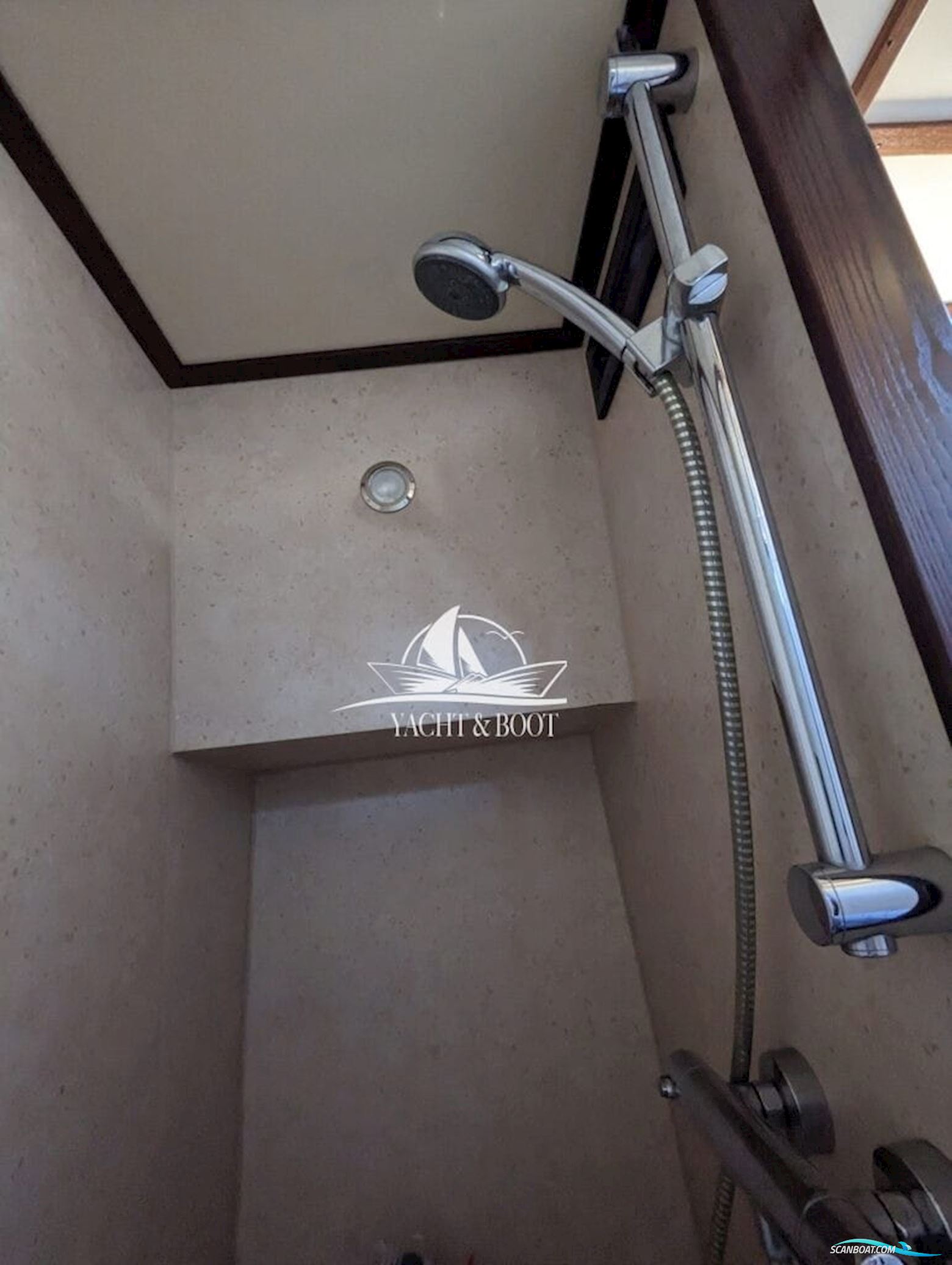 Bruce Roberts Europe 1200