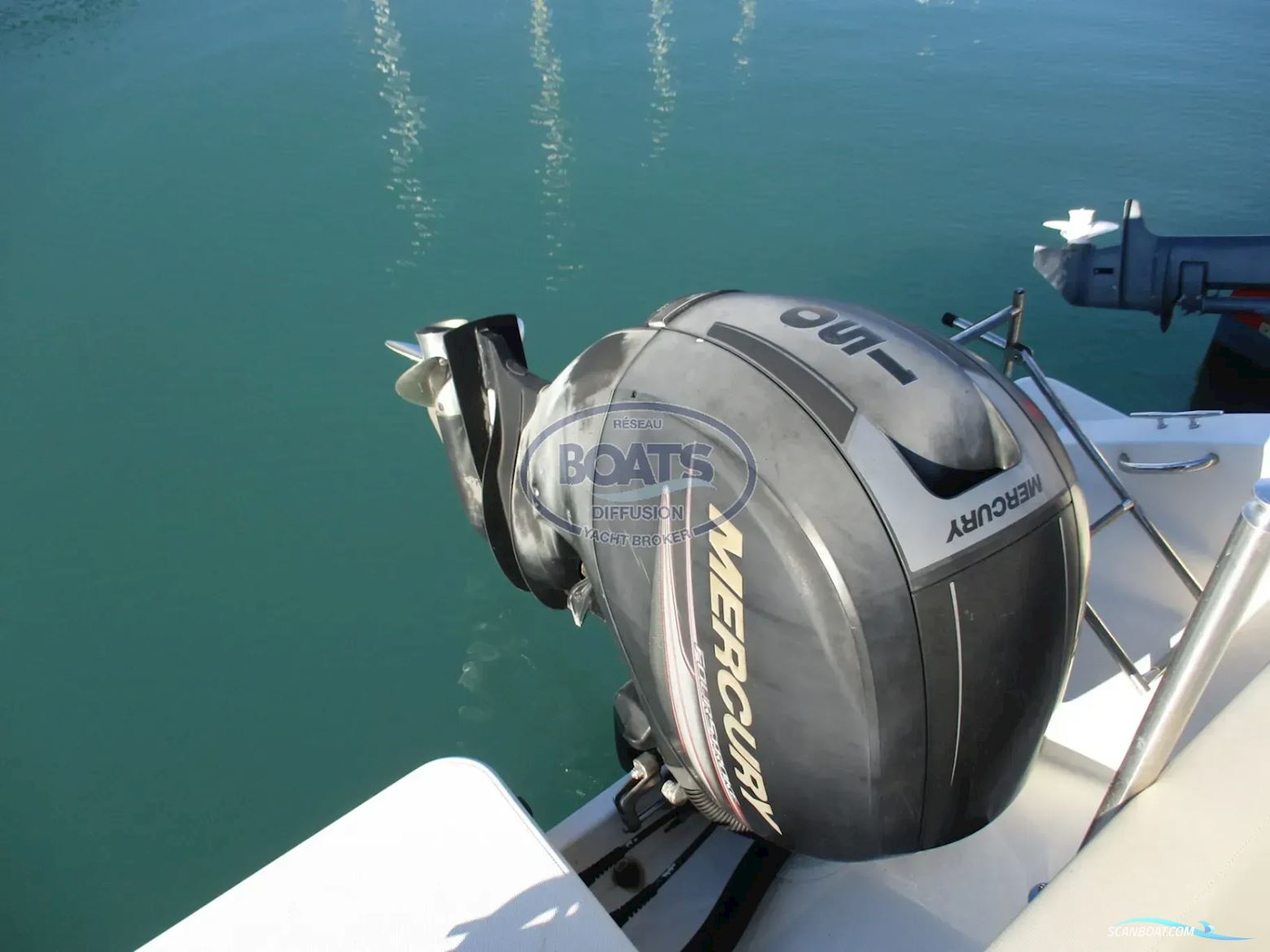BRUNSWICK MARINE  QUICKSILVER 675 ACTIV OPEN
