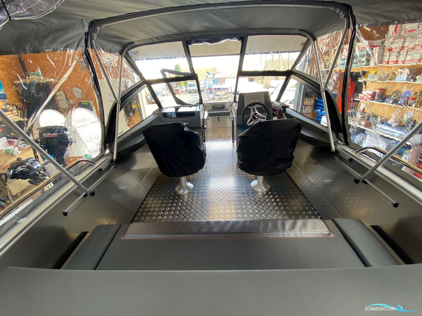 Buster XL m. F100 Motor