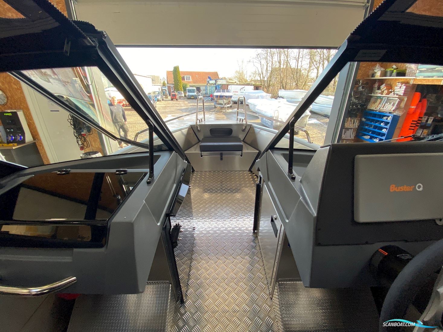 Buster XL m. F100 Motor