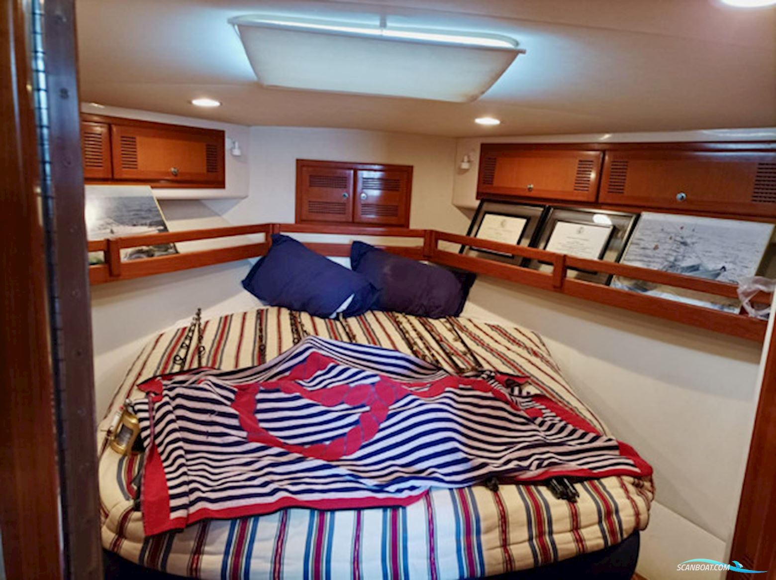 Cabo Yatchs 45 Express