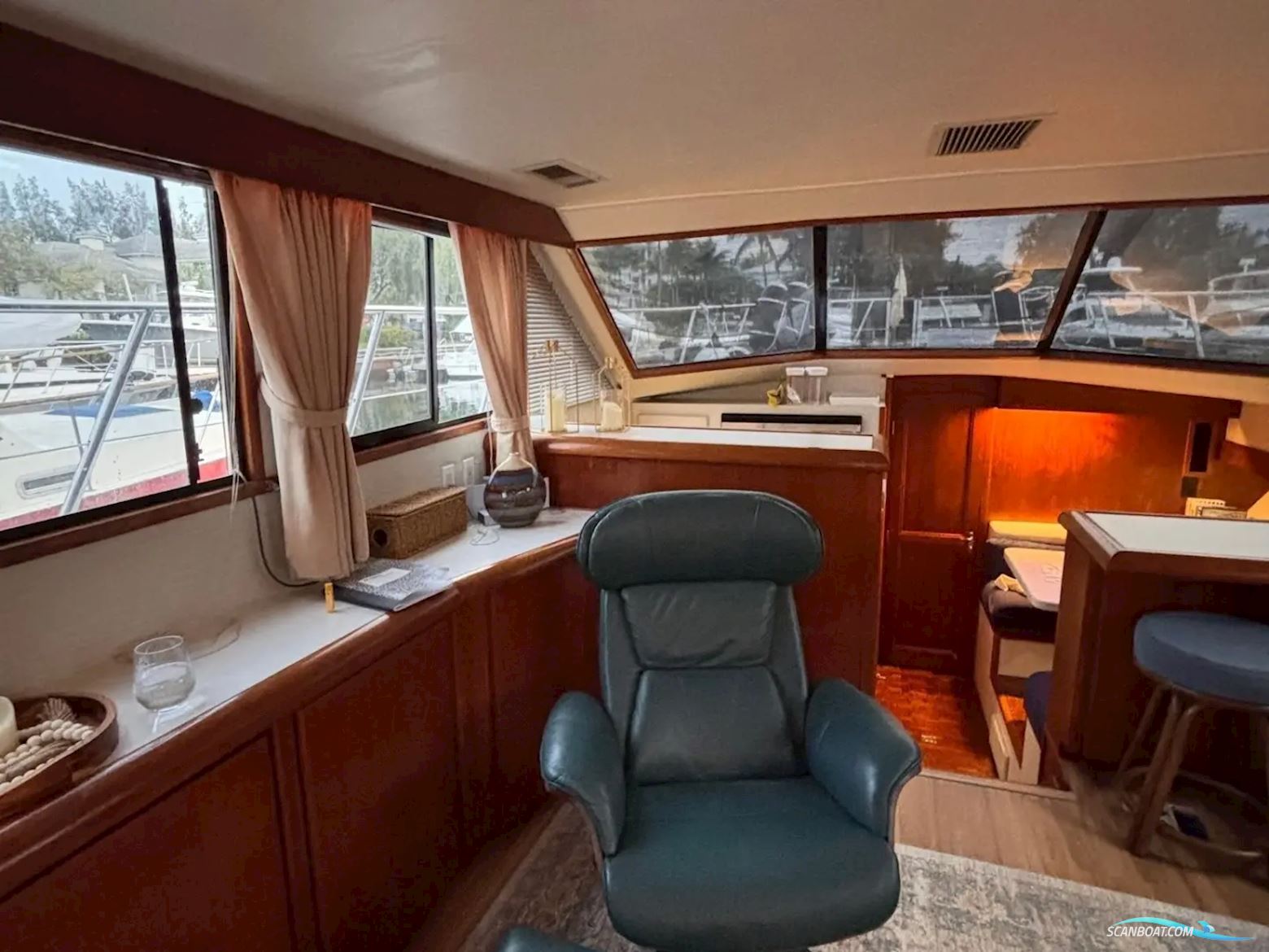 Californian 48 Sundeck