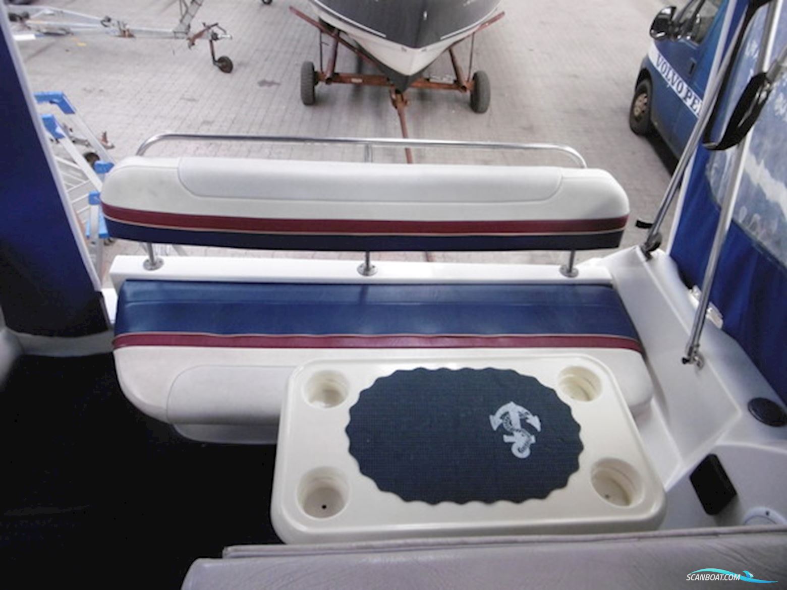 Campion 245 Victoria