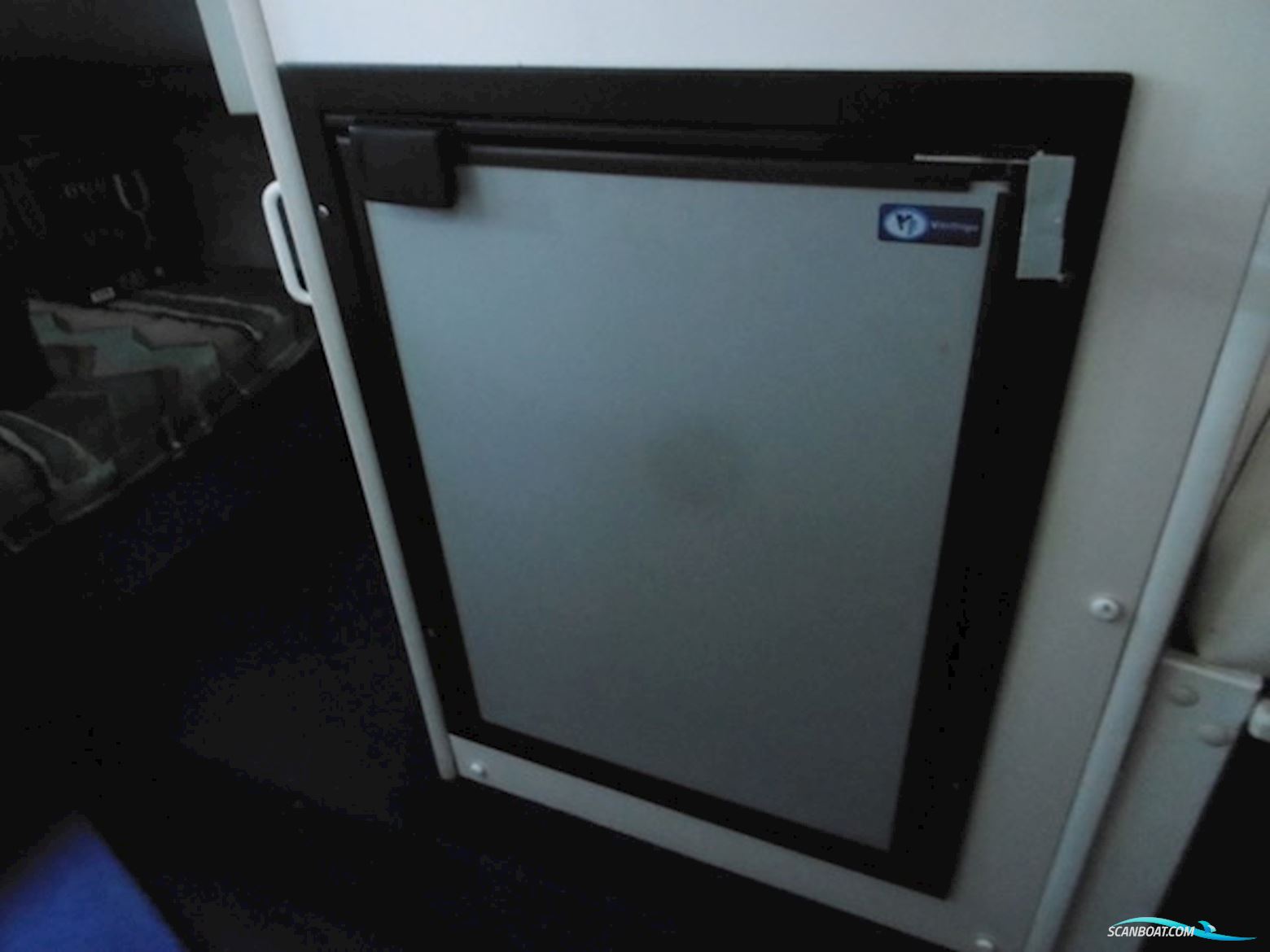 Campion 245 Victoria