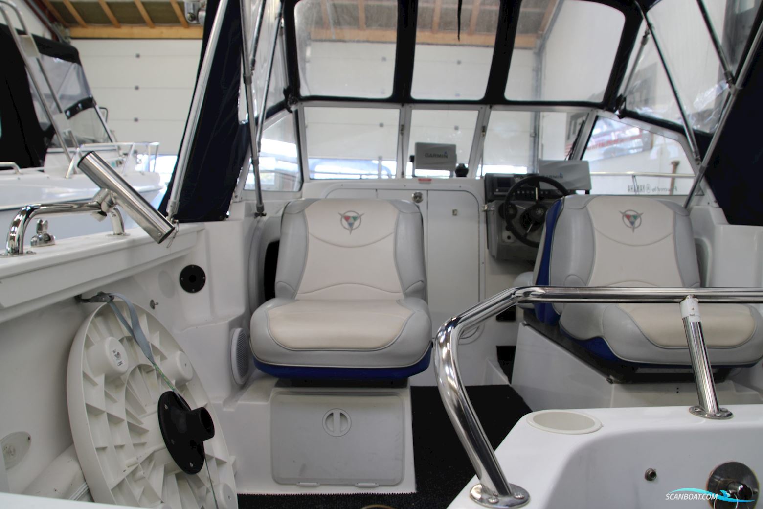 Campion 542 Explorer