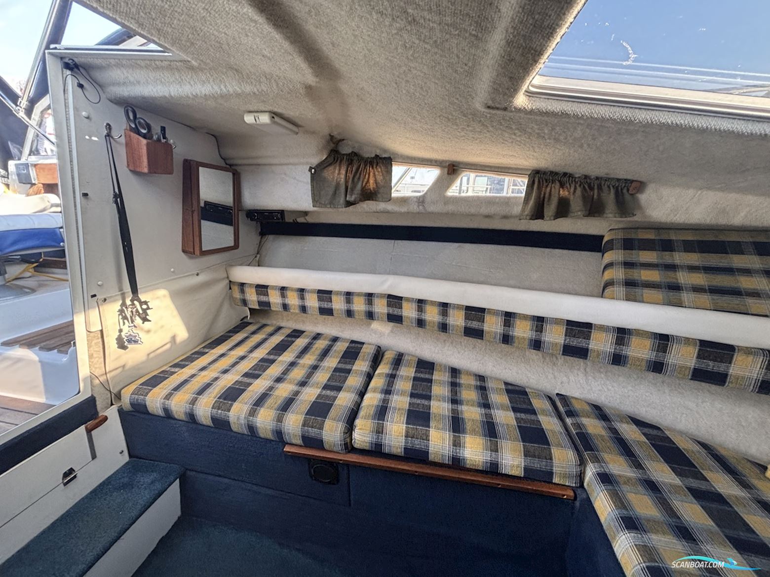 Campion 672 Explorer