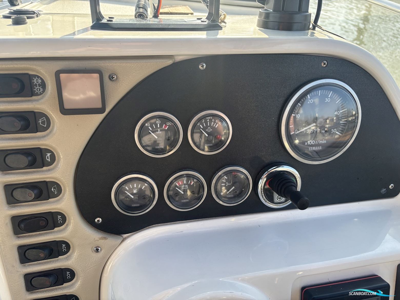 Campion 672 Explorer