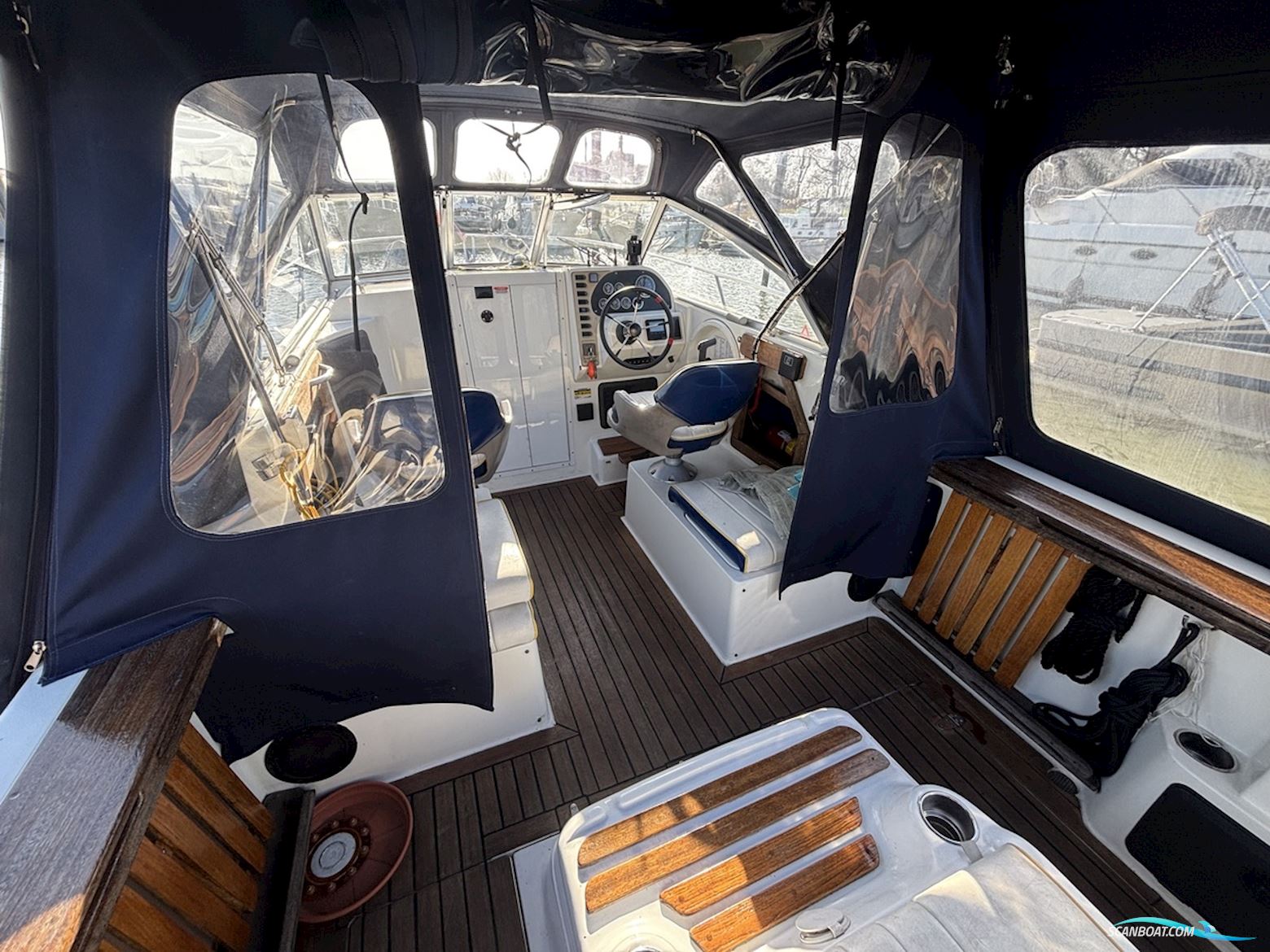 Campion 672 Explorer