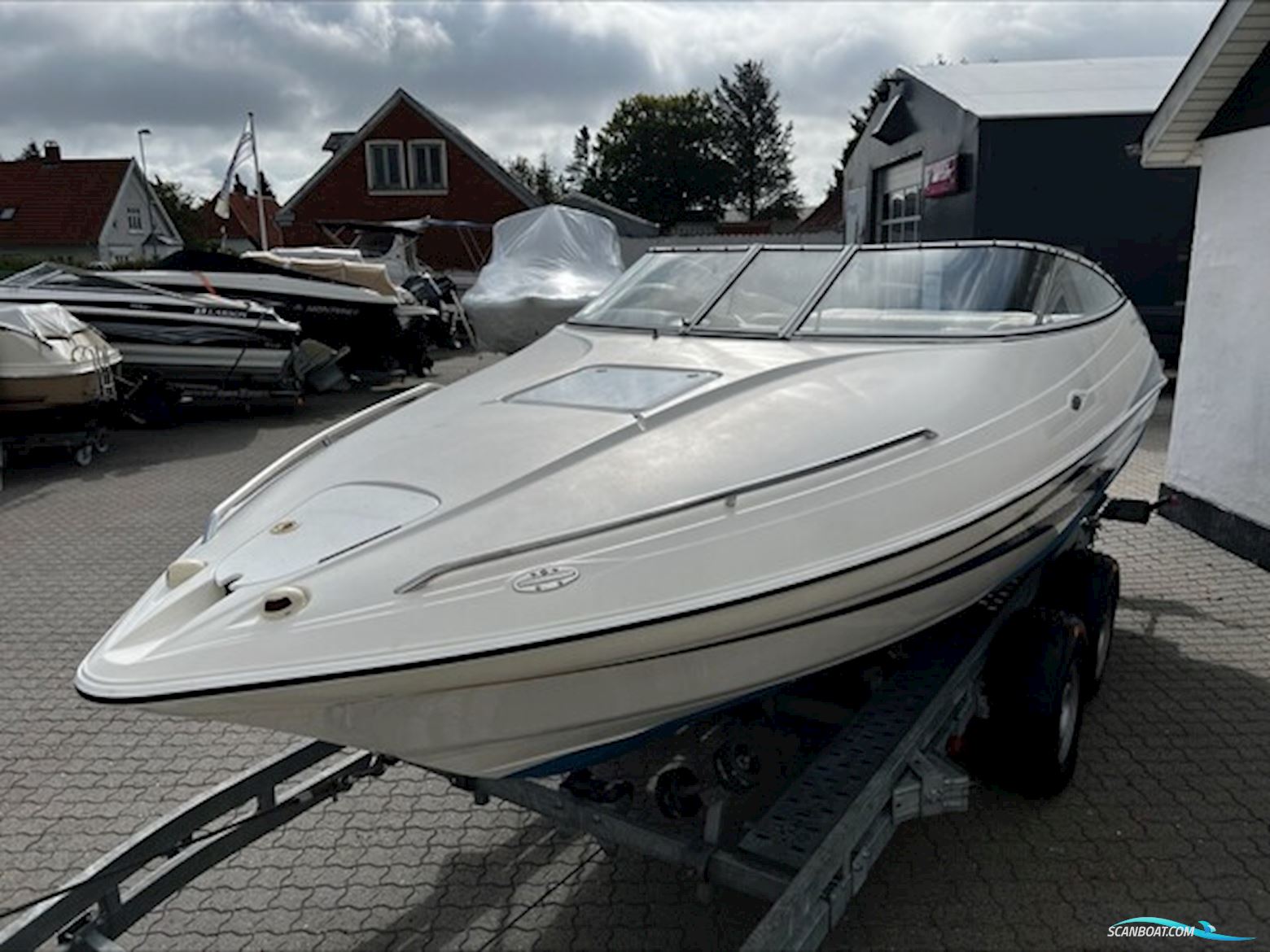 Campion Chase 630 Zri, Mercruiser V8