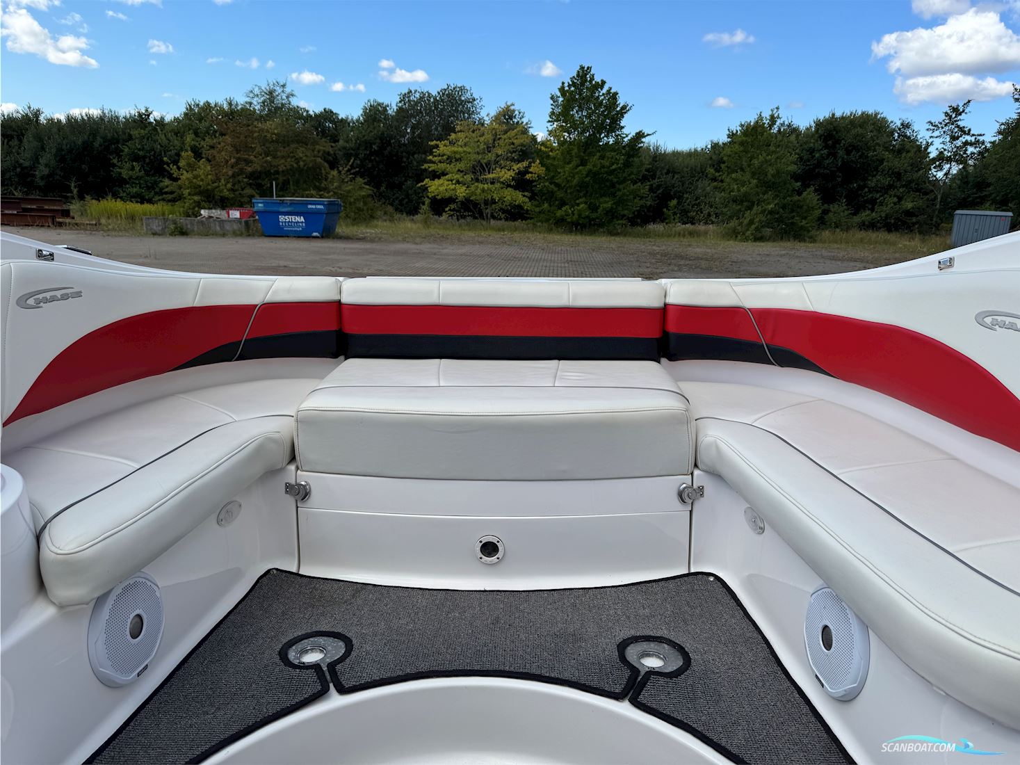 Campion Chase Performance 700