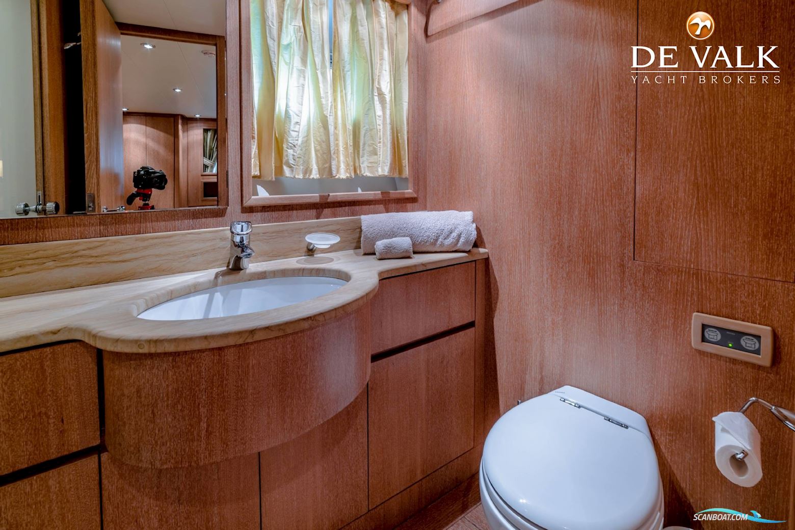 Cantieri Di Pisa Akhir 85