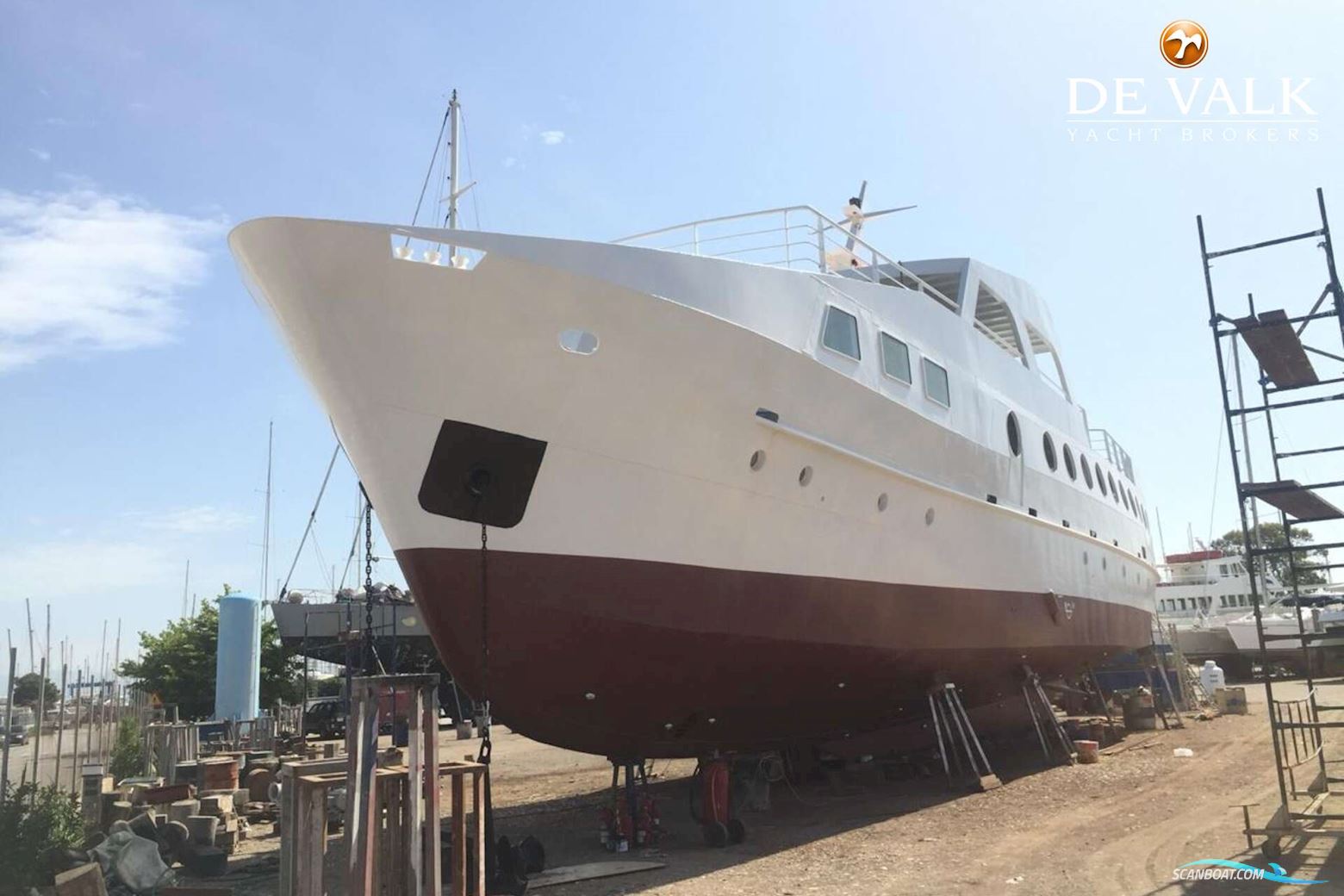 CAR/PASSENGERS FERRY 33