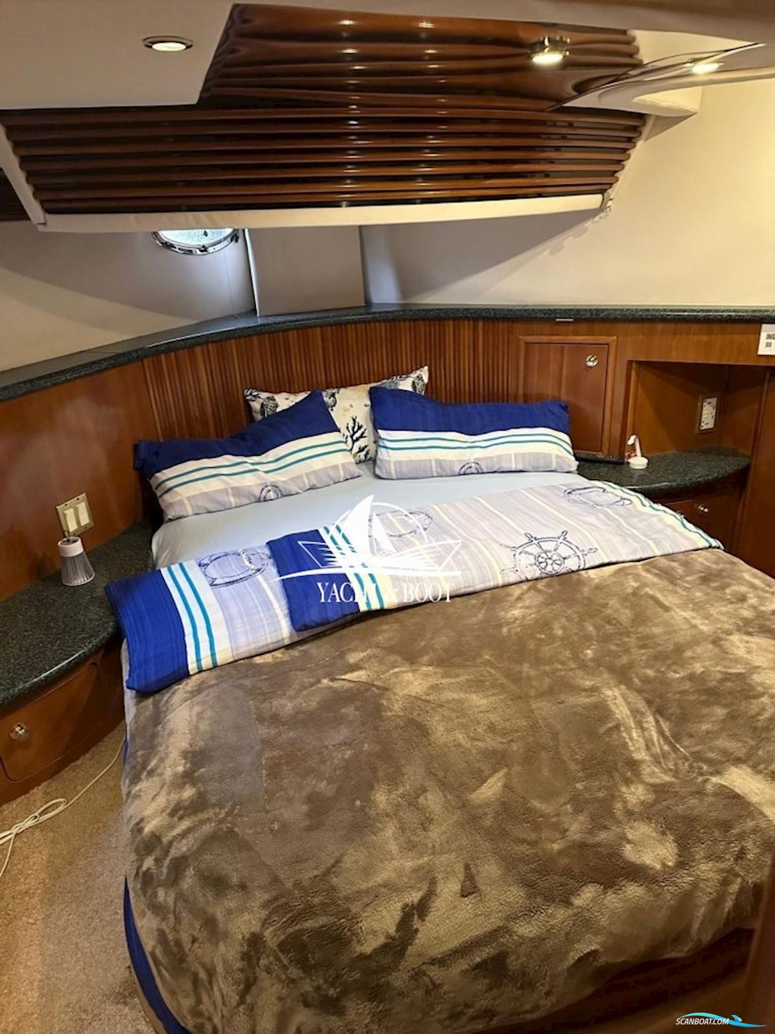 Carver 450 Voyager Pilothouse