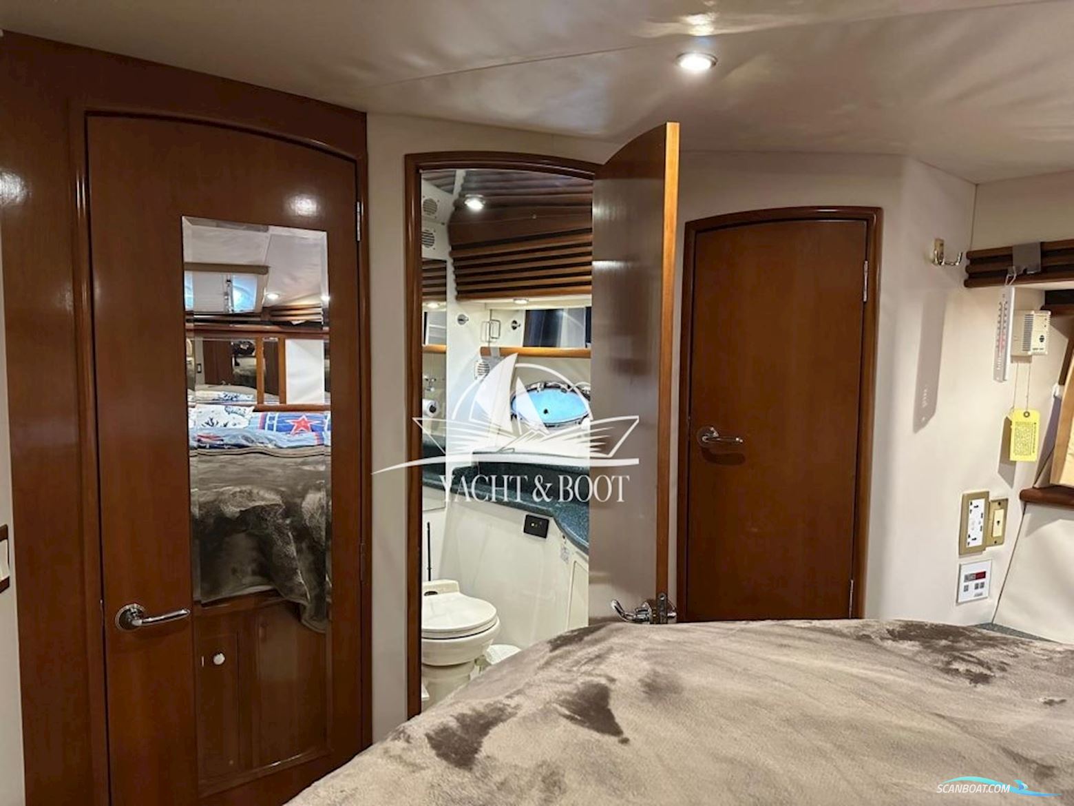 Carver 450 Voyager Pilothouse
