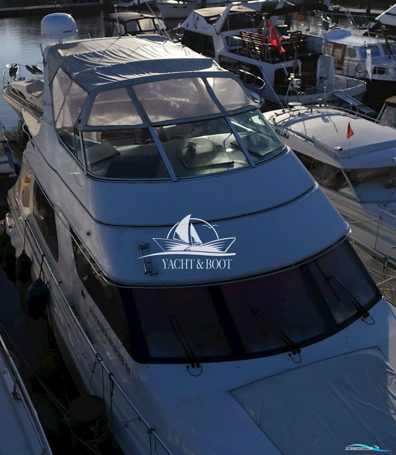 Carver 450 Voyager Pilothouse