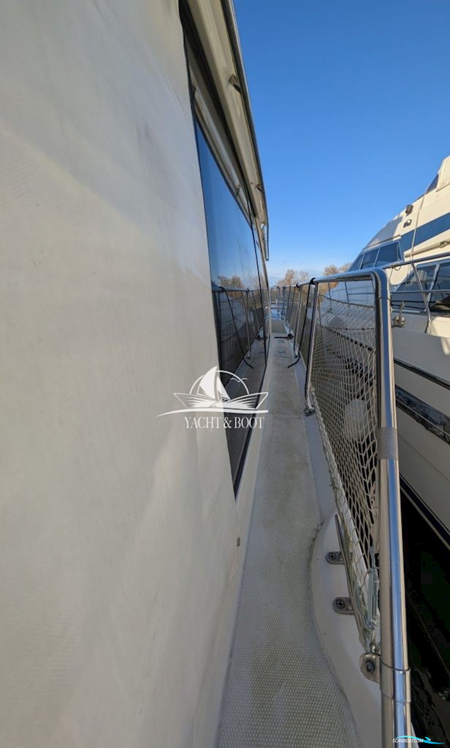 Carver 450 Voyager Pilothouse