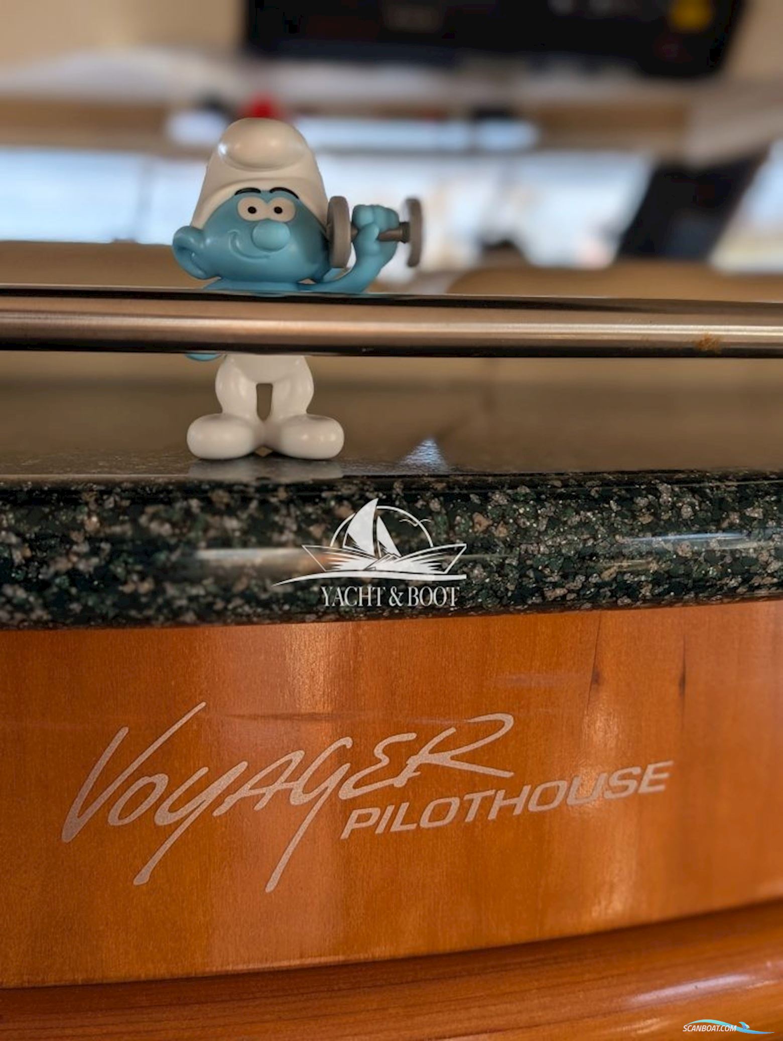 Carver 450 Voyager Pilothouse