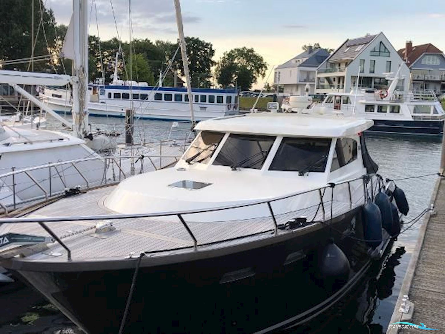 Ceelen & Bekker Typhon 37 Motorboat 2008, with Volvo Penta IPS 500 engine, Germany