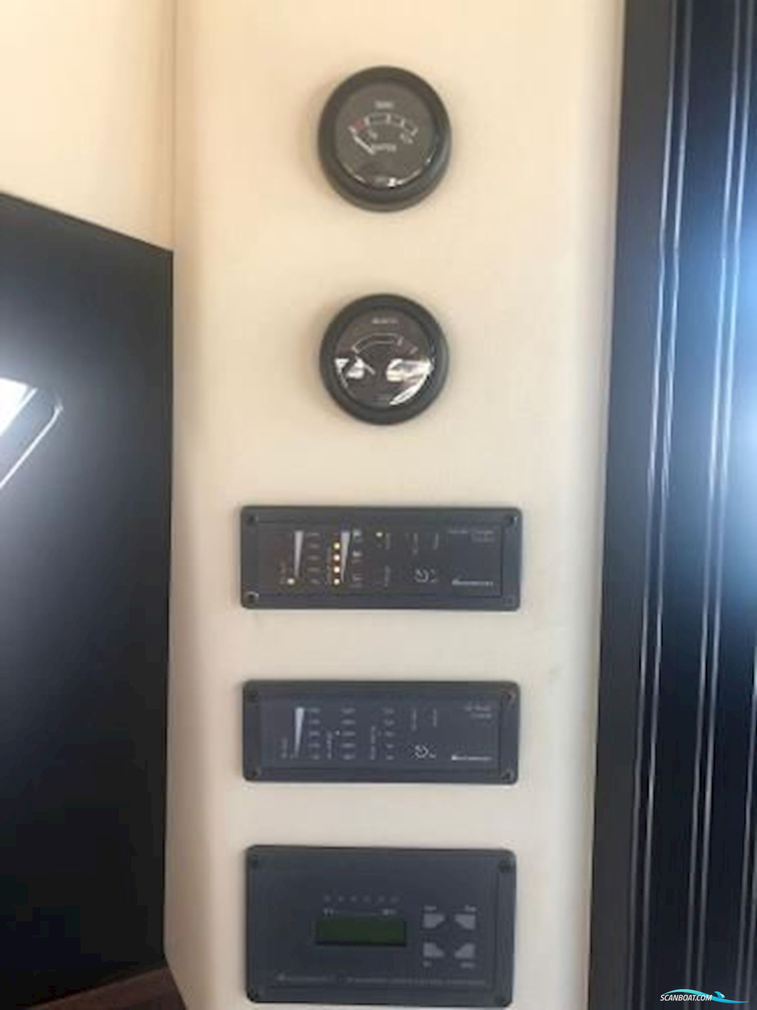 Ceelen & Bekker Typhon 37